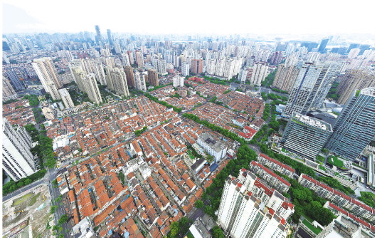 空中俯瞰上海市黄浦区建国东路68街坊和67街坊东块所在区域(无人机