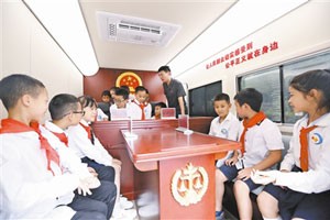 重庆垫江：开学第一课 法治护成长