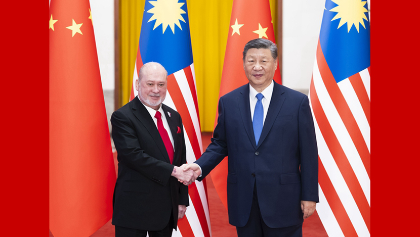  Xi Jinping Holds Talks with Malaysian Supreme Head Ibrahim