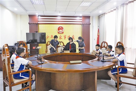 福建宁化法院开展“初心护童 法护成长”活动