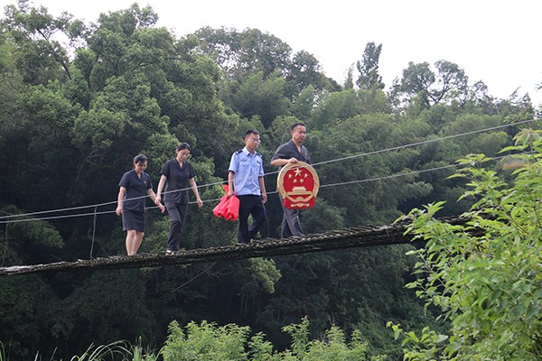 踏遍山水践初心