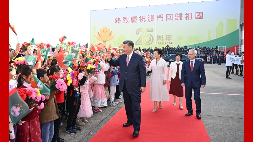 习近平乘专机离开澳门